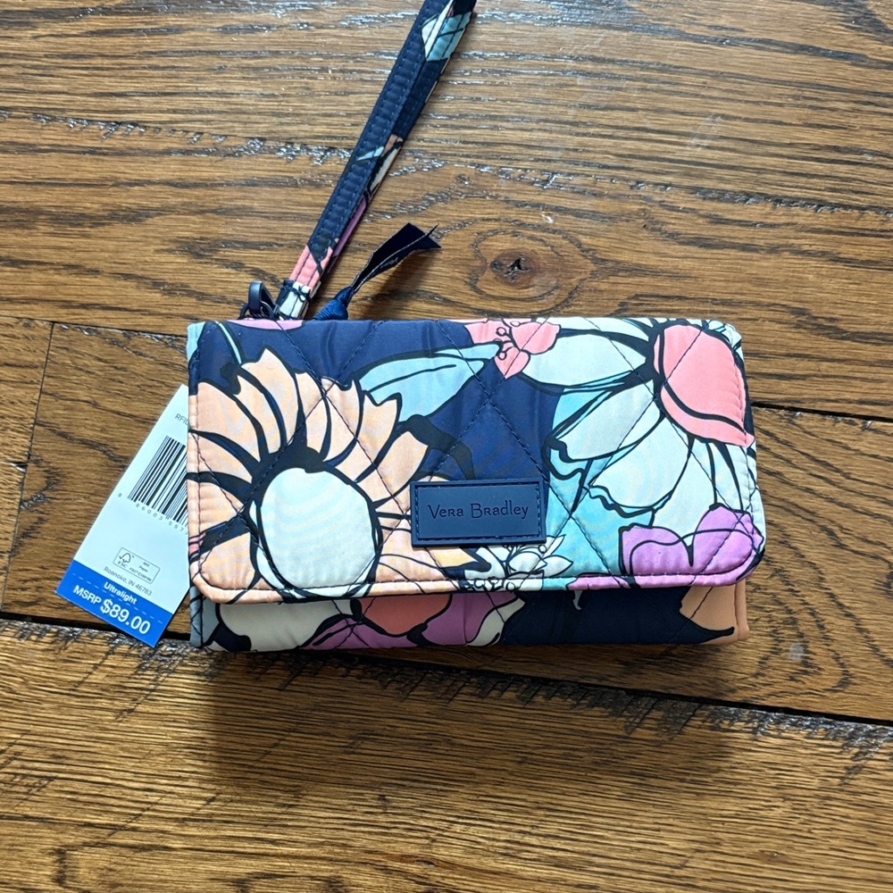Vera Bradley Navy Multi Quilted Smart phone floral Wristlet Wallet